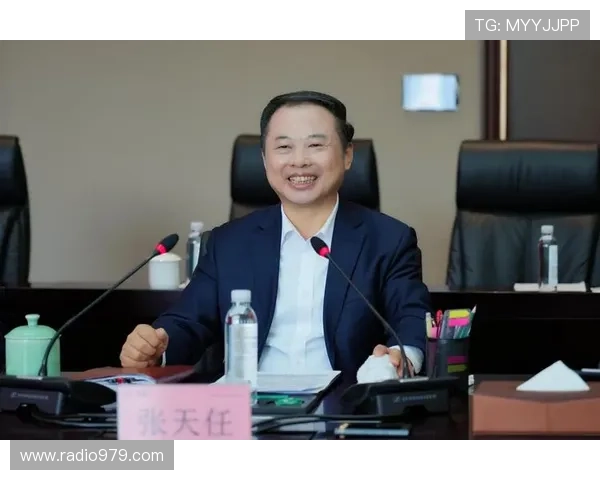 尊龙凯时人生就搏：在变革中寻找机遇，勇敢迈出人生新阶段的关键策略